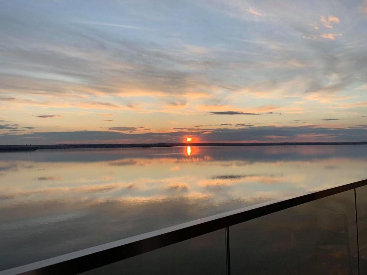 Apartment Sunset Lake View Mamaia Exterior photo