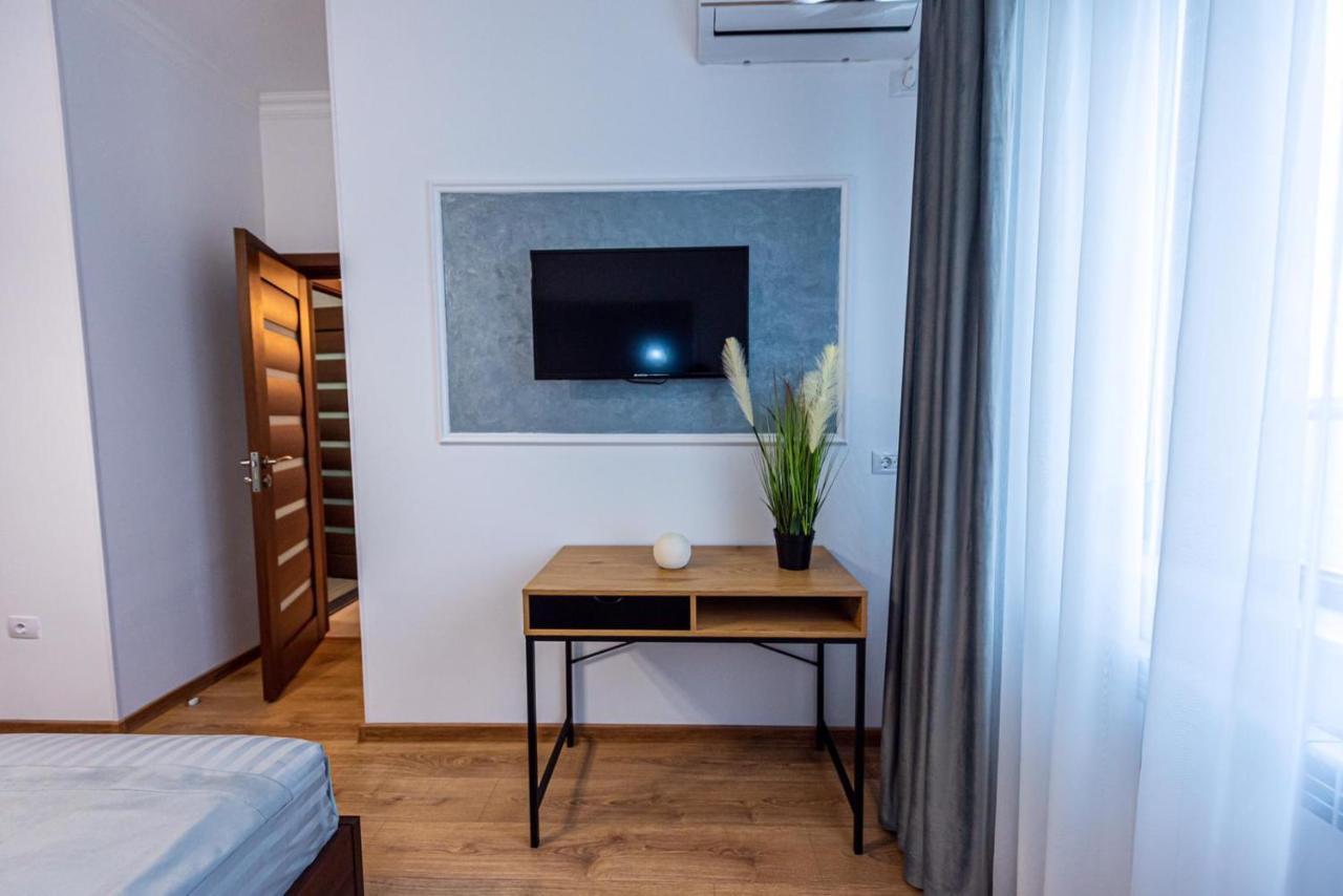 Apartment Sunset Lake View Mamaia Exterior photo